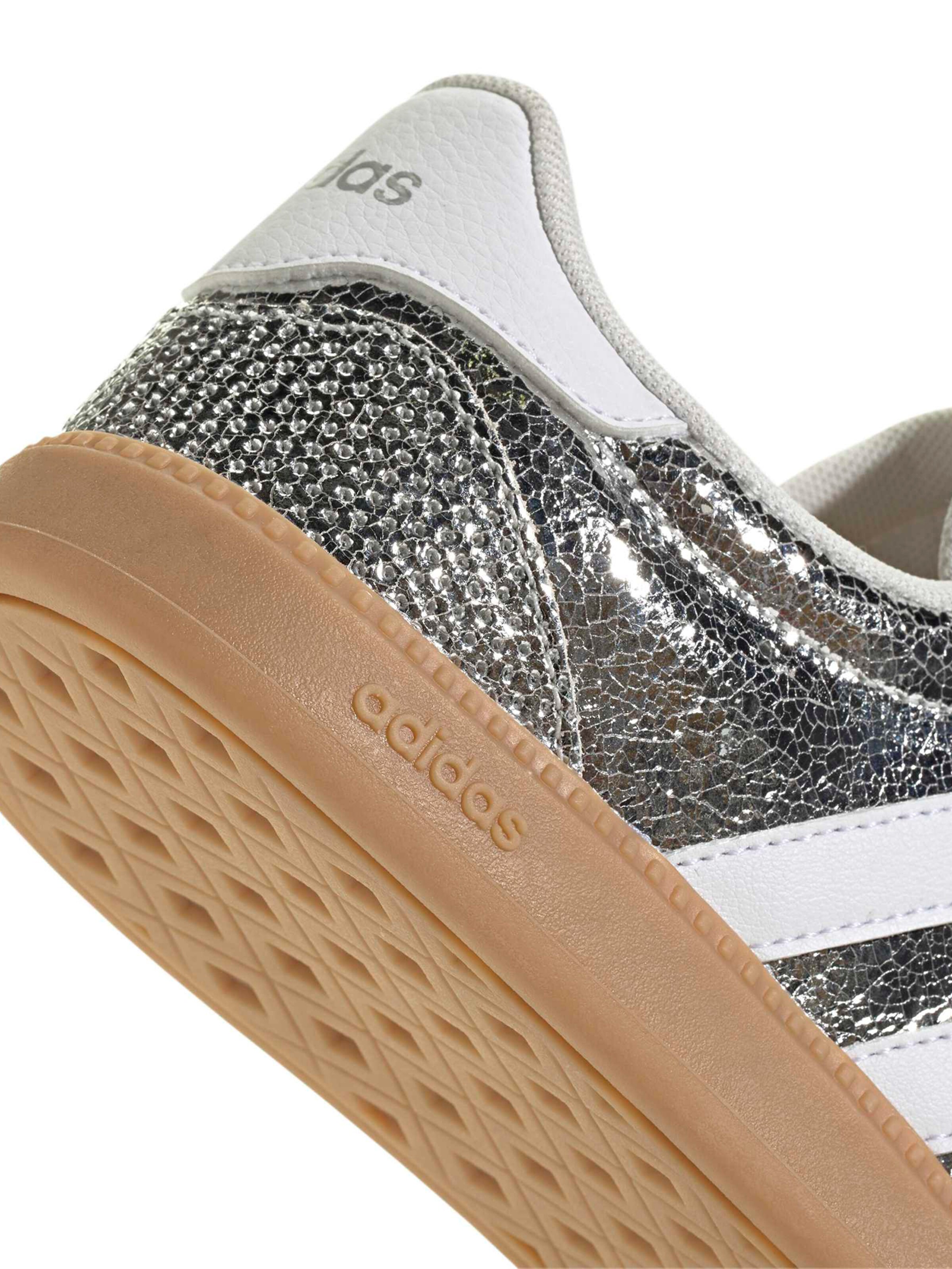 sidabrinė ADIDAS SPORTSWEAR Sportbačiai be auliuko 'BREAKNET SLEEK'