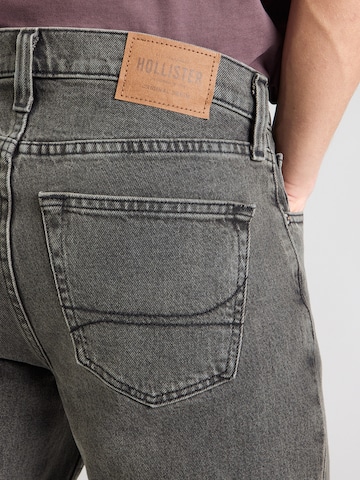 HOLLISTER Regular Дънки в черно