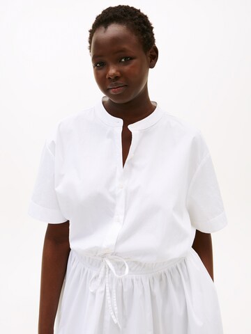 Robe Tommy Hilfiger Curve en blanc