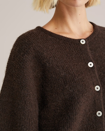 WE Fashion Kardigan – hnědá