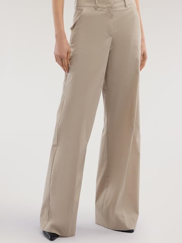 Wide leg Pantaloni di Trussardi in beige