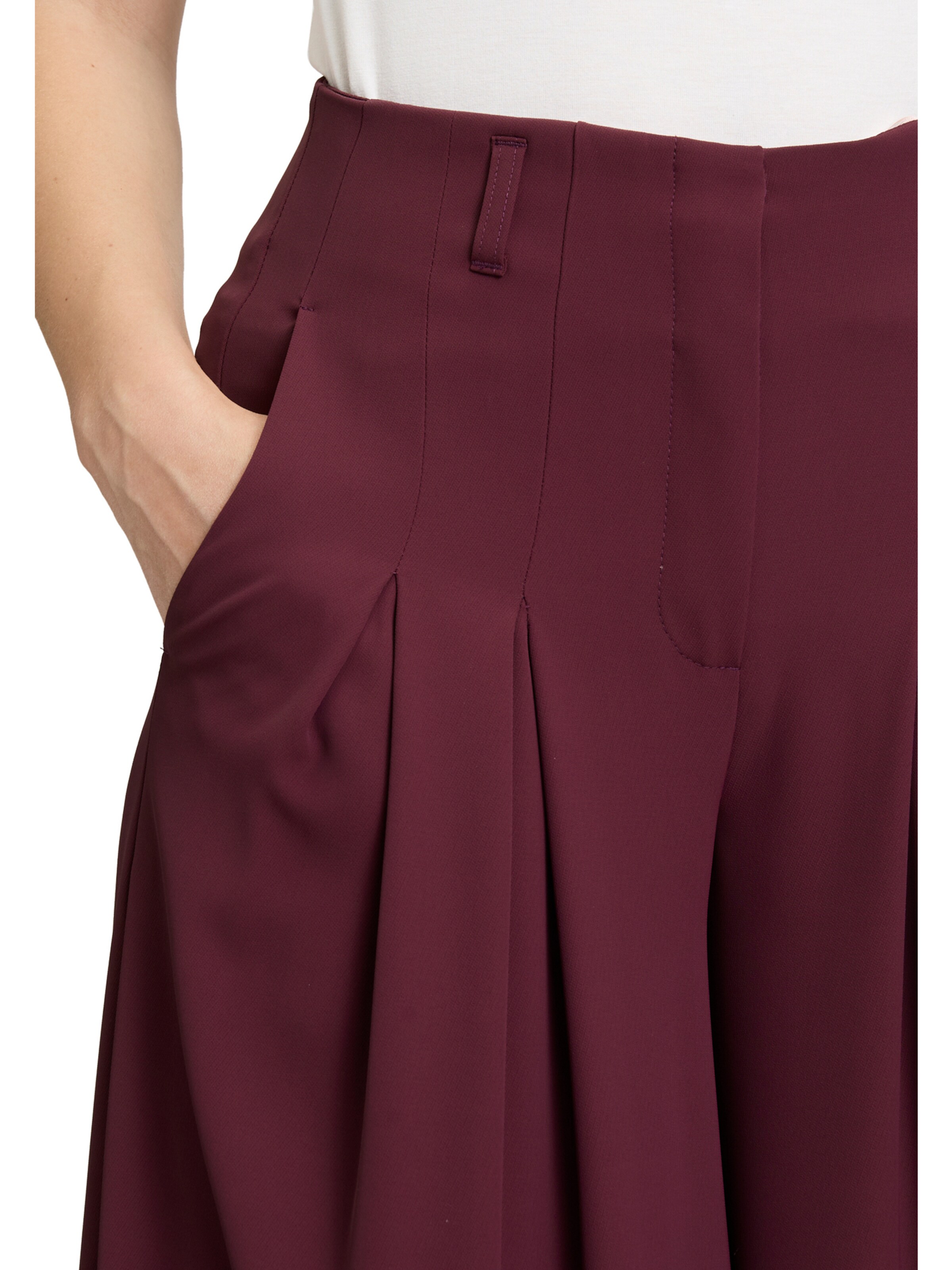 Vera Mont Regular Trousers in Red