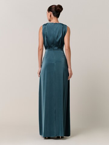 Rochie de seară 'Reannah' de la Sável pe albastru: spate