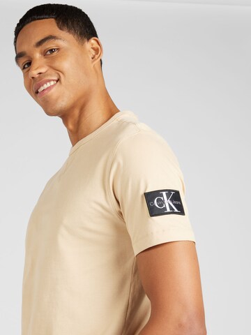 Tricou de la Calvin Klein Jeans pe bej