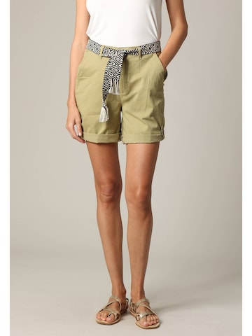 Regular Pantalon 'Kaija' Deeluxe en vert : devant