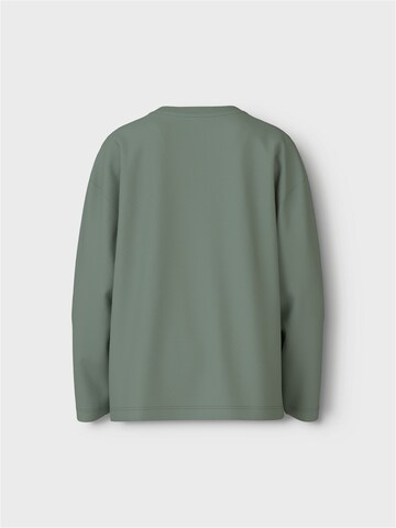 Tricou 'NKMVICTOR' de la NAME IT pe verde