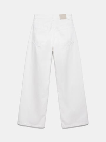Pull&Bear Baggy Jeans in Weiß