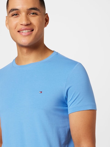 TOMMY HILFIGER Slim fit Μπλουζάκι σε μπλε