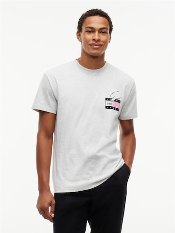 Tommy Jeans Shirt in Grey: front