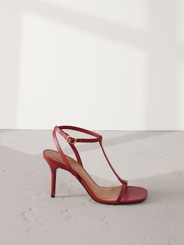 Next Sandalen met riem in Rood