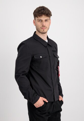 ALPHA INDUSTRIES Slim Fit Jacke in Schwarz