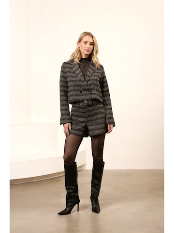 LOFTY MANNER Blazers 'QK302 Annelie' in Zwart: voorkant