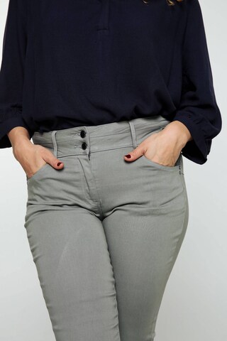 Paprika Slim fit Pants 'Louise' in Green