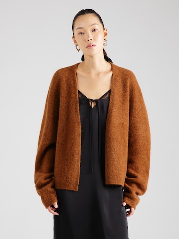 Cardigan 'MIRALA' DRYKORN en marron : devant