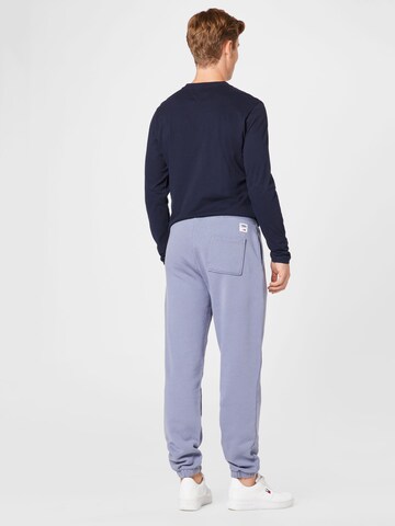 Tommy Jeans Tapered Hose in Blau