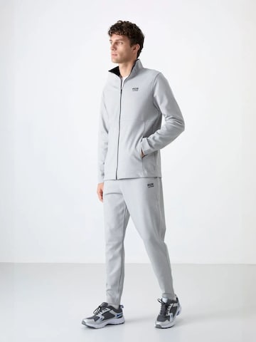 Tommy Life - Fato de desporto em cinzento: frente