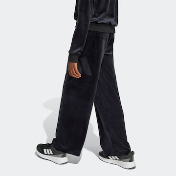 ADIDAS SPORTSWEAR Loose fit Sports trousers 'Seasonal Essentials' in Grey