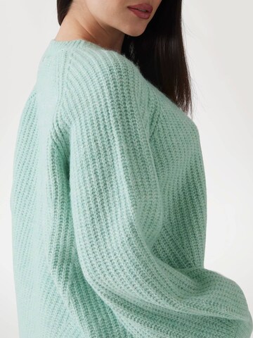 GUESS Strickjacke in Grün