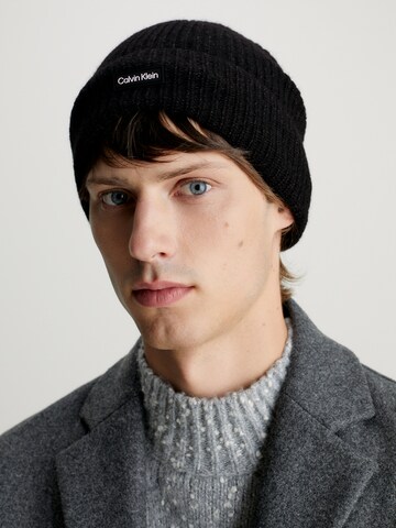 Calvin Klein - Gorra 'Daddy' en negro: frente