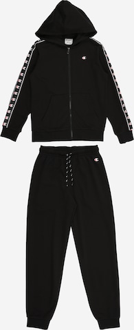 Champion Authentic Athletic Apparel Juoksupuku värissä musta: etupuoli