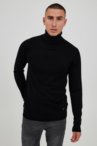 11 Project Pullover in Schwarz: Vorderseite