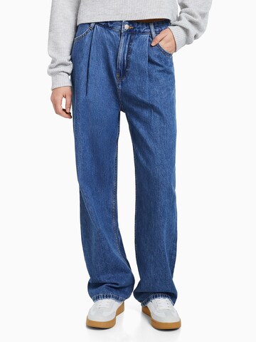 Bershka Wide leg Jeans in Blue: front