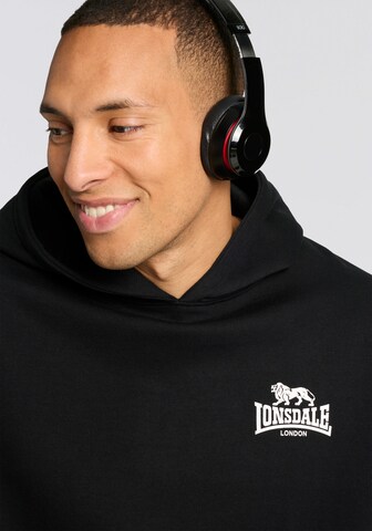 LONSDALE Sweatshirt in Black