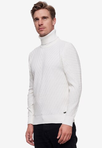 Rusty Neal Sweater in White: front