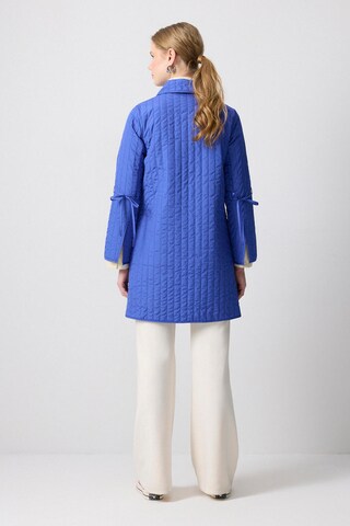 Touche Prive Tussenjas in Blauw
