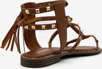 KAMMI Sandals in Brown