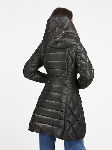 GUESS Winterjacke in Schwarz