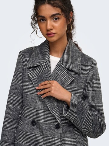 ONLY Between-Seasons Coat 'ONLTENNA' in Black