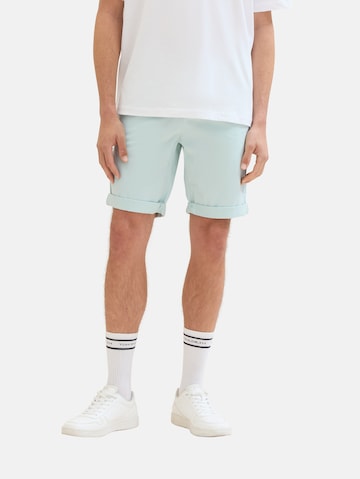 TOM TAILOR DENIM Slimfit Shorts in Grün: predná strana