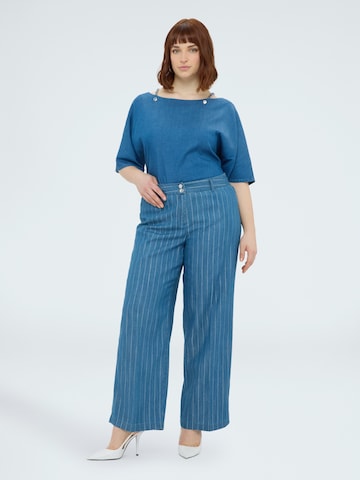 Fiorella Rubino Regular Jeans in Blauw: voorkant