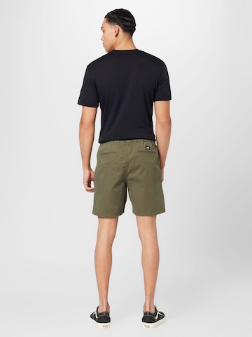 VANS Loosefit Shorts 'Range' in Grün