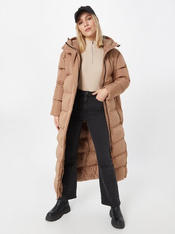 Manteau d’hiver 'Duvet' Superdry en marron