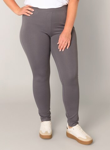 BASE LEVEL CURVY Skinny Leggings 'Arnika' in Grey: front