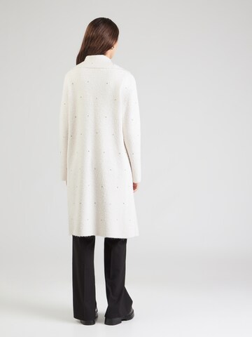 Manteau en tricot monari en blanc
