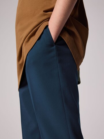 smALLSAINTS Regular Trousers 'Moad' in Blue