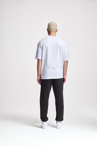 Urban Classics Regular Broek in Zwart