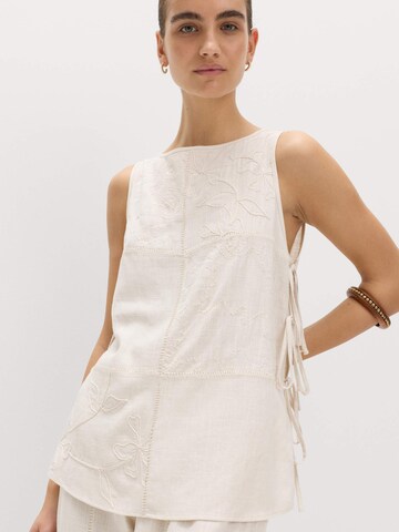 Top di Marks & Spencer in beige