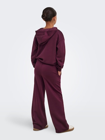 Sweat-shirt 'KOGAda-Cooper' ONLY GIRLS en rouge