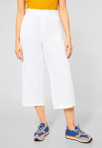 STREET ONE Regular Pants in White: front