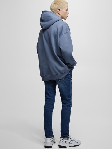 Pull&Bear Normalny krój Jeansy w kolorze niebieski