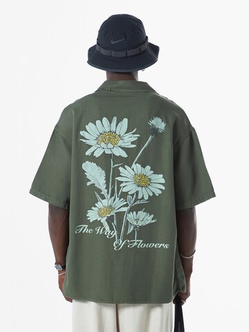 VAMOS CLO Comfort fit Button Up Shirt 'Spirea' in Green