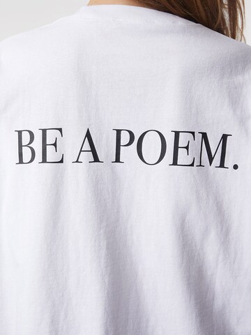 Young Poets - Camiseta 'Pria' en blanco