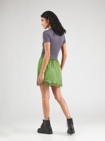 TOPSHOP Юбка в Зеленый