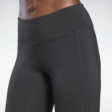 Reebok Skinny Sporthose in Schwarz