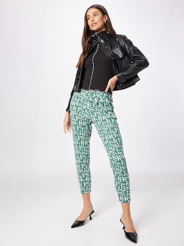ICHI Tapered Pleat-Front Pants 'Kate' in Green
