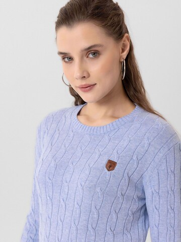 Jacey Quinn Pulover 'Emelia' | modra barva